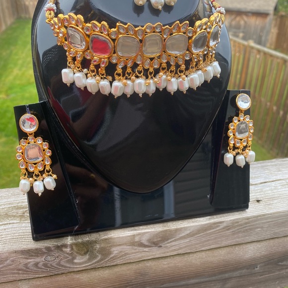 Gold Plated choker necklace set - Picture 10 of 14